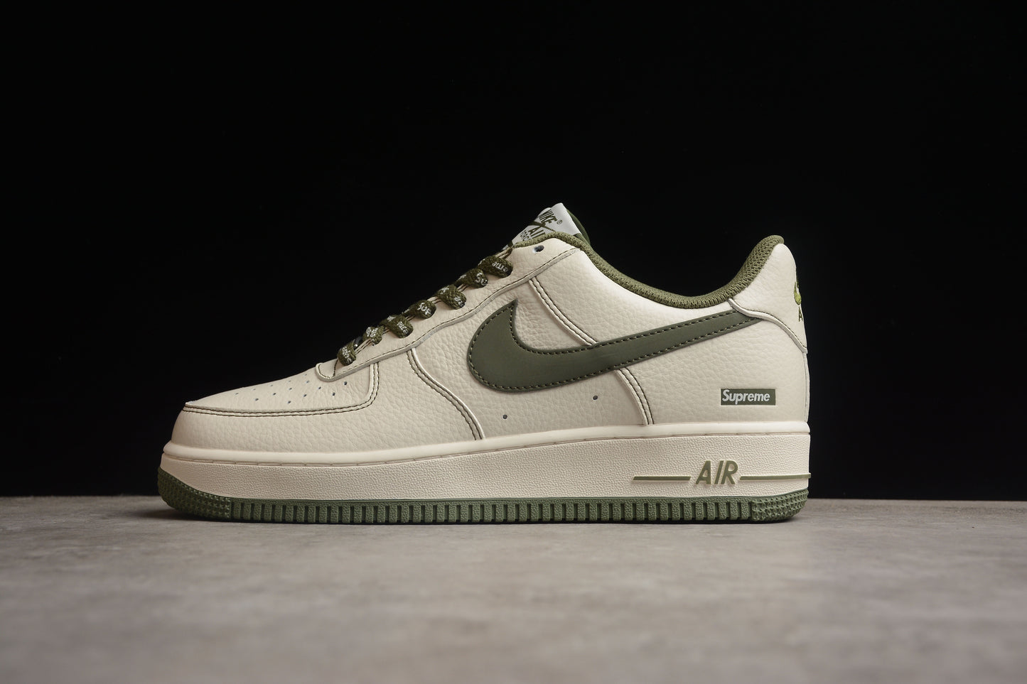 Nike Air Force 1 SU0220-009