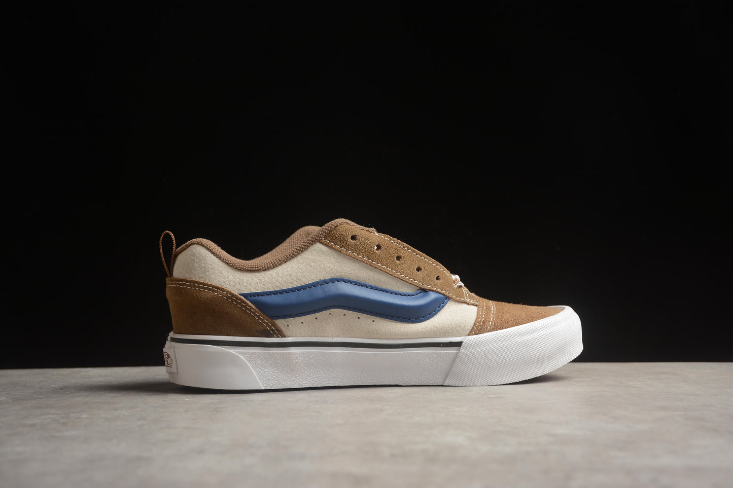 Vans Classics Knu Skoo Brown