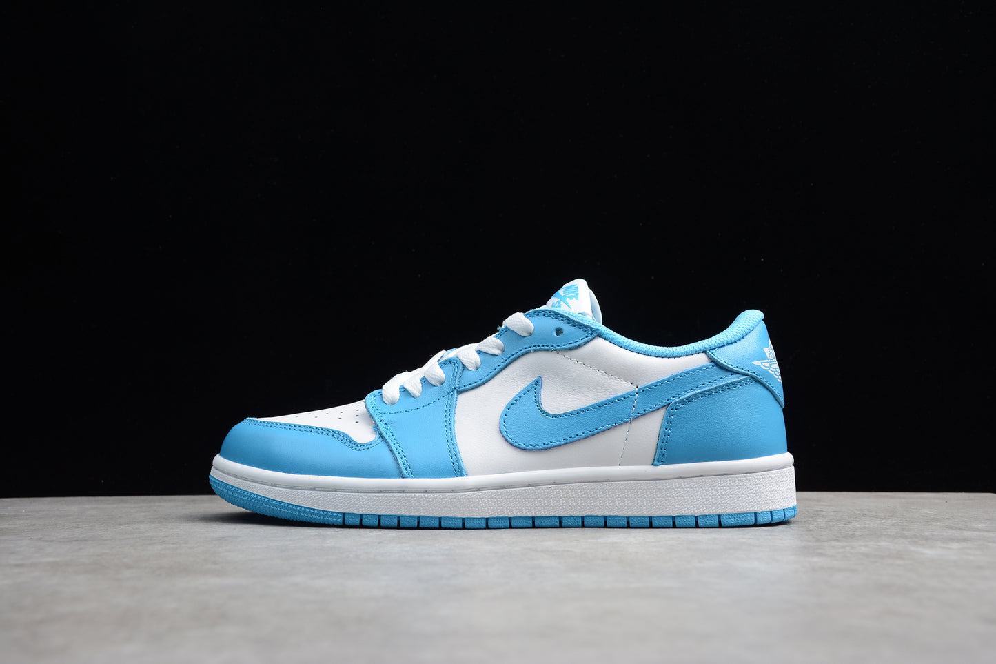 Nike Air Jordan 1 Low CJ7891-401