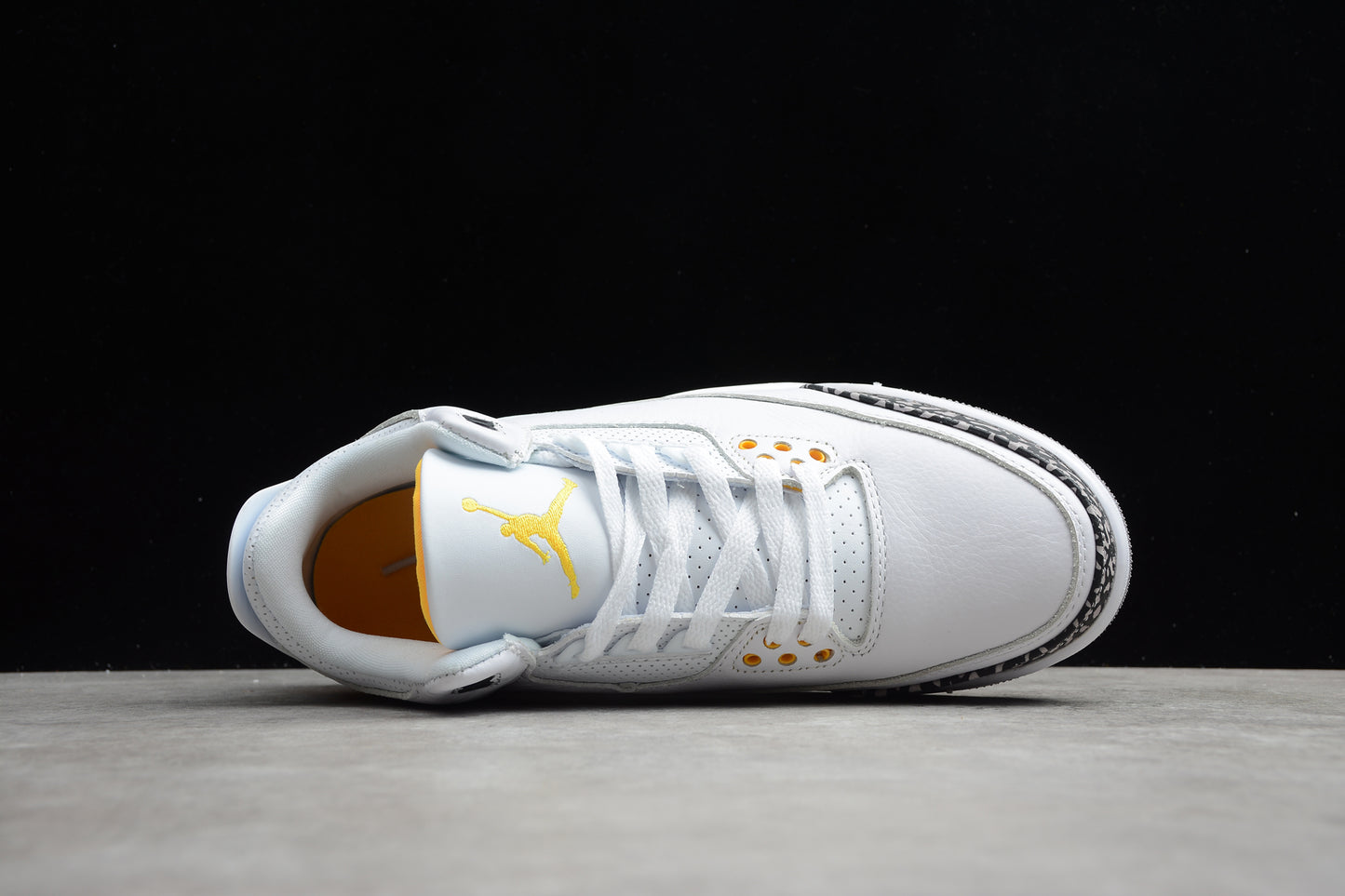 Air Jordan Retro CK9246-108