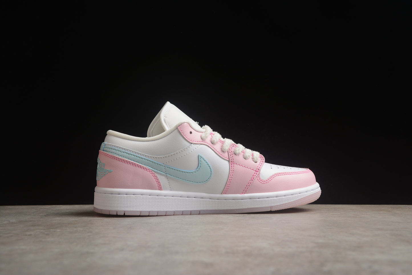 Nike Air Jordan 1 Low HM3706-141