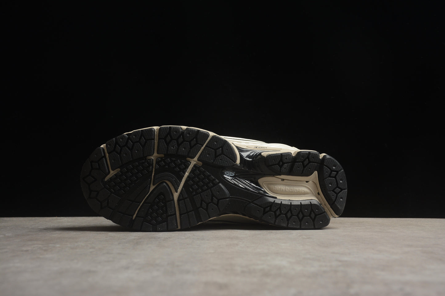 New Balance 1906 M1906RGG