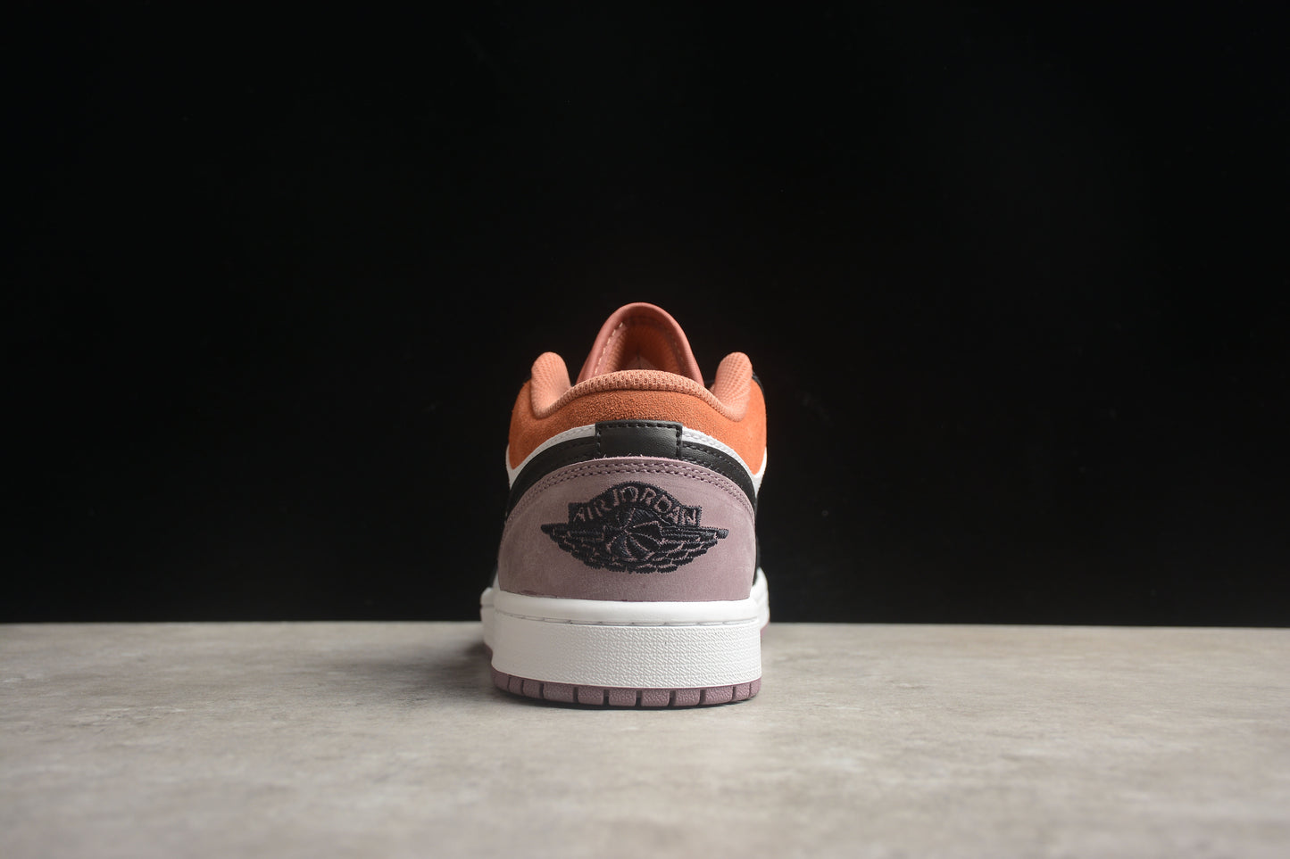 Nike Air Jordan 1 Low FB9907-102